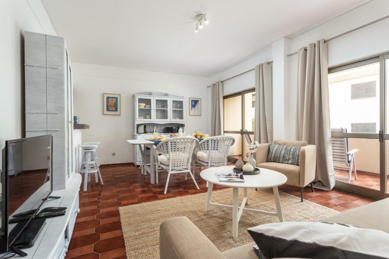 Lagos Apartment Ap Praia Dona Ana Экстерьер фото